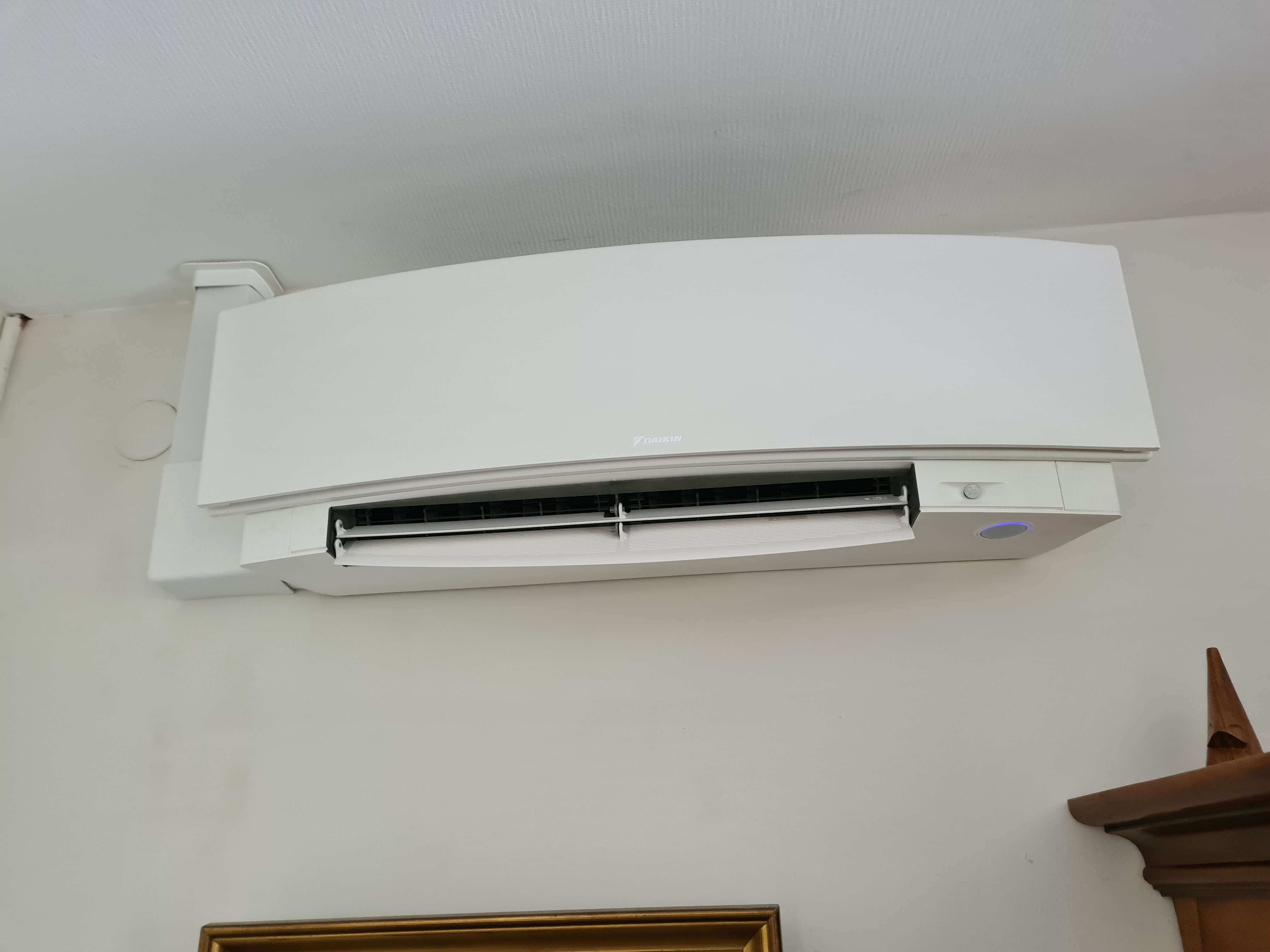 photo-Installation d&rsquo;une clim trisplit dans une maison &agrave; La Wantzenau